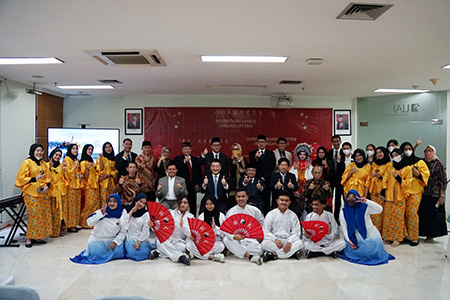 Pusat Bahasa Mandarin Universitas Al Azhar Indonesia dan Kedutaan Besar Republik Rakyat Tiongkok di Indonesia Menyelenggarakan International Chinese Language Day 2022