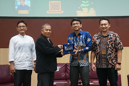 Fakultas Ekonomi dan Bisnis Universitas Al-Azhar Indonesia (FEB UAI), MNC Sekuritas dan Bursa Efek Indonesia Saling Berkolaborasi dalam Seminar “Sharia Investment Festival Goes to Campus” 